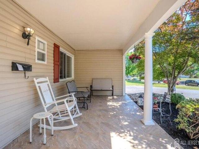6 bedroom, Franklin NJ 08873 105292481