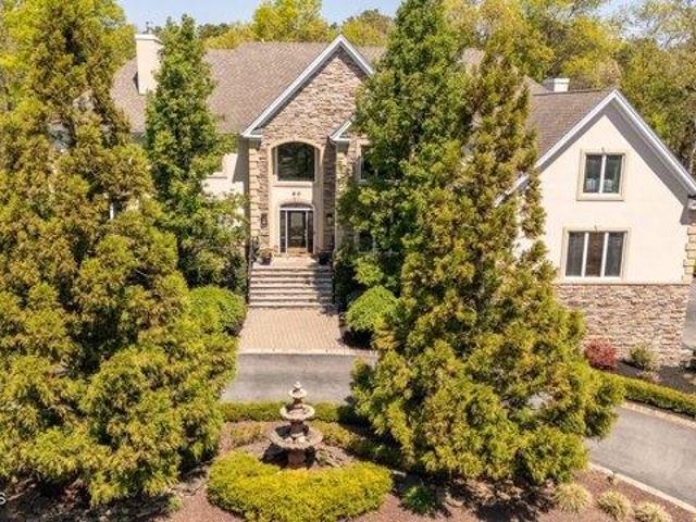6 bedroom, Freehold NJ 07728 105533900