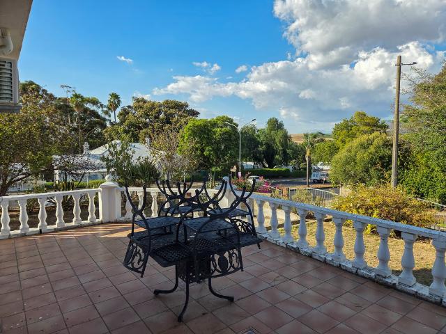6 Bedroom Freehold Rented in Uitsig