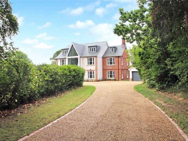 6 Bedroom House
