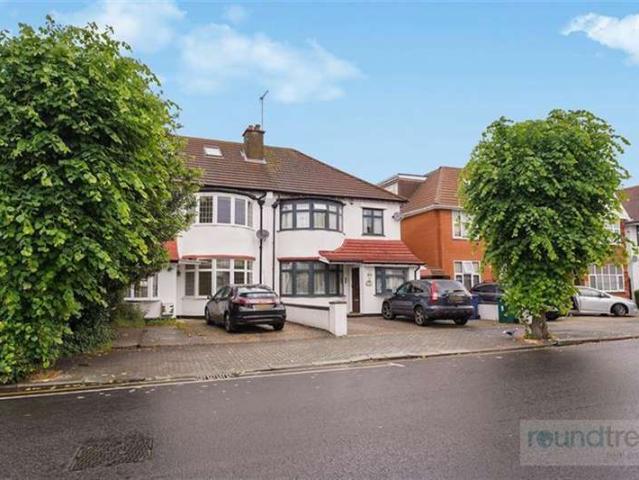 6 Bedroom House