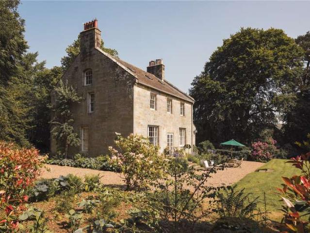 6 Bedroom House
