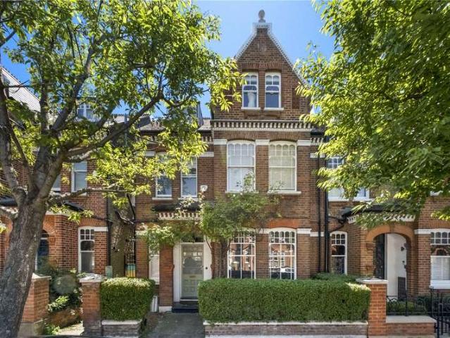 6 Bedroom House