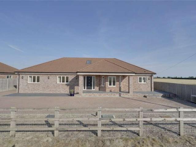 6 Bedroom House