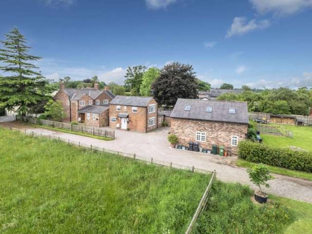 6 Bedroom House