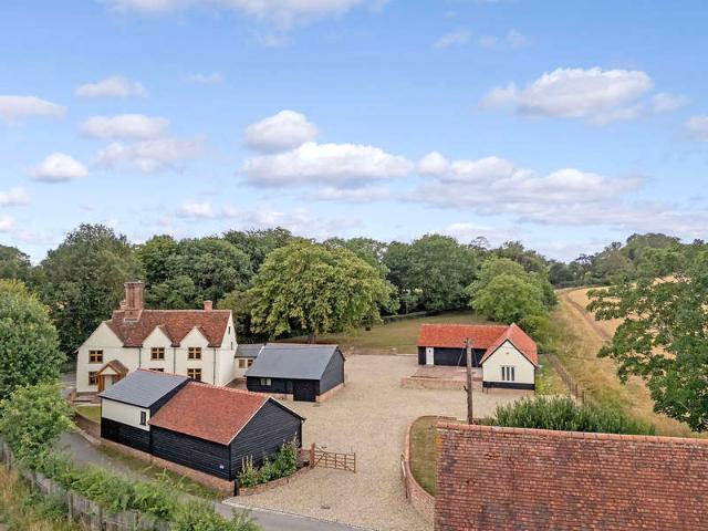 6 Bedroom House