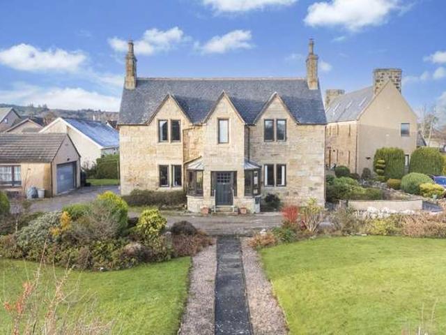 6 Bedroom House