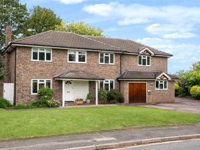 6 Bedroom House