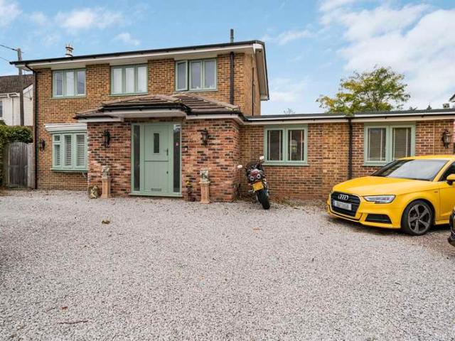 6 Bedroom House