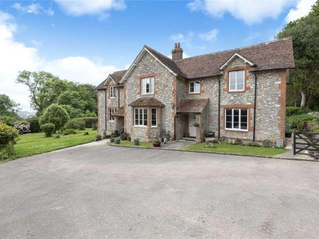 6 Bedroom House