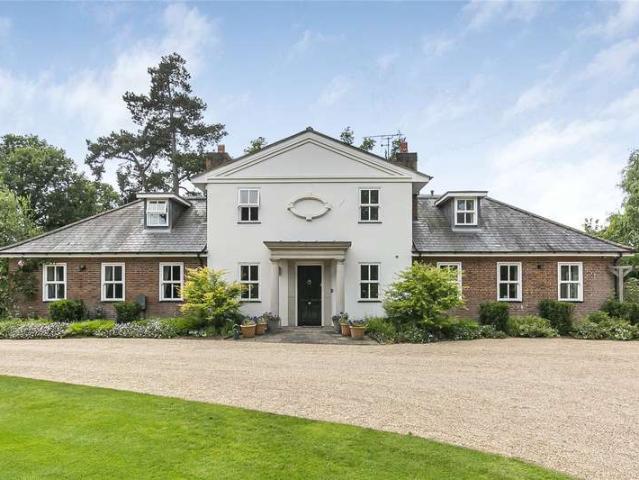 6 Bedroom House