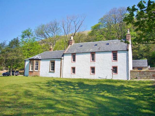 6 Bedroom House