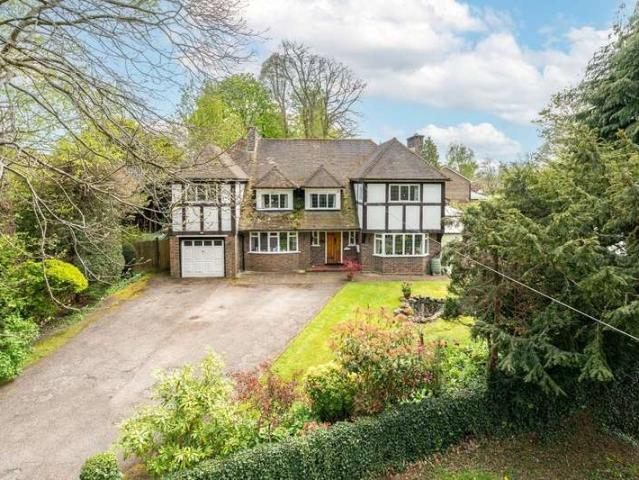 6 Bedroom House