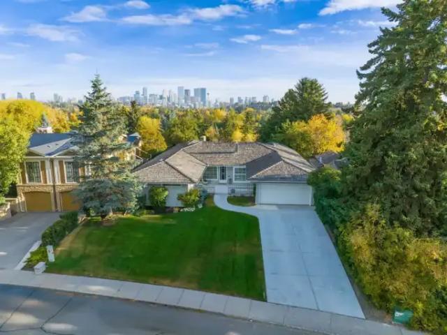 6 Bedroom House Calgary AB 104535427