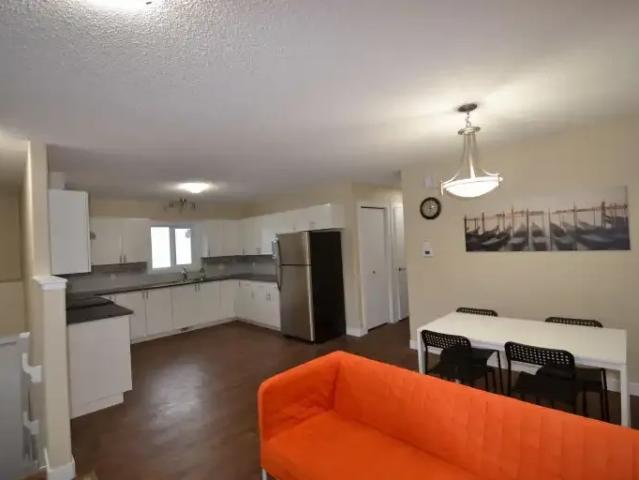 6 Bedroom House Edmonton AB 104000121