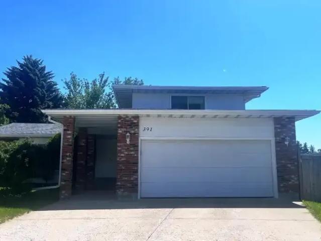 6 Bedroom House Edmonton AB LS103958717