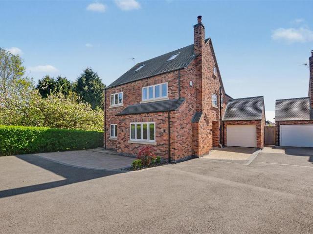 6 bedroom house for sale