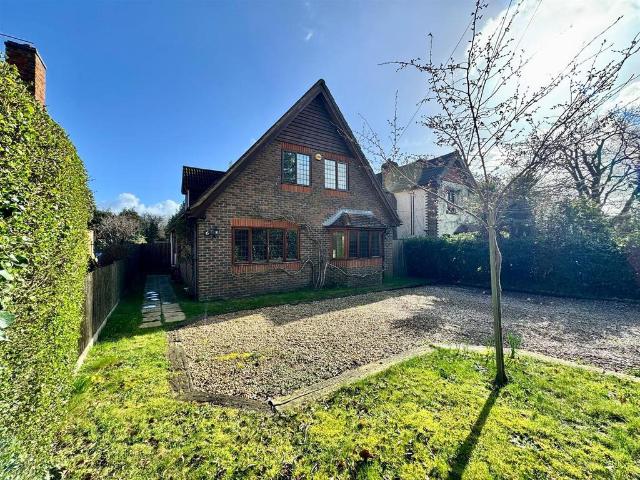 6 bedroom house for sale