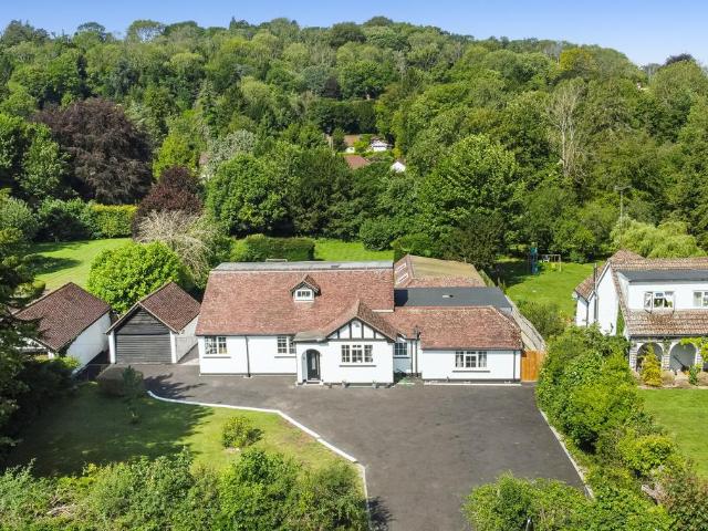 6 bedroom house for sale