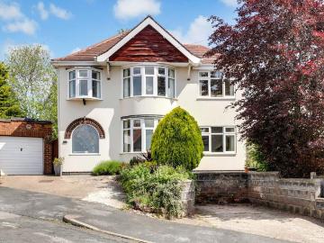 6 bedroom house for sale
