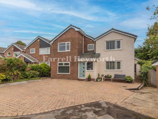 6 bedroom house for sale