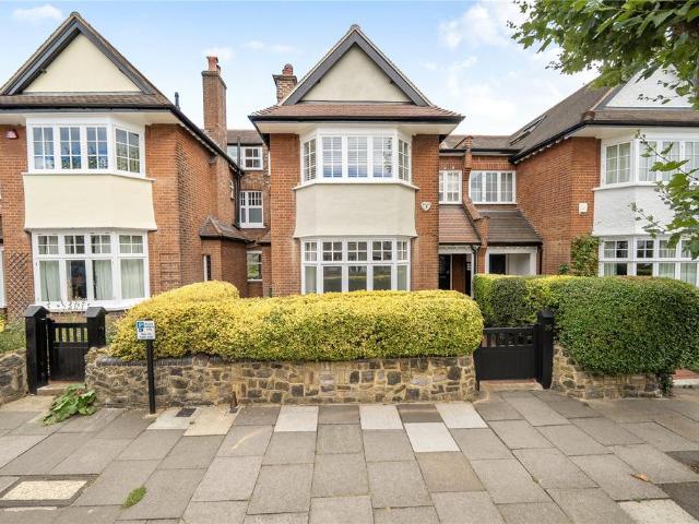 6 bedroom house for sale