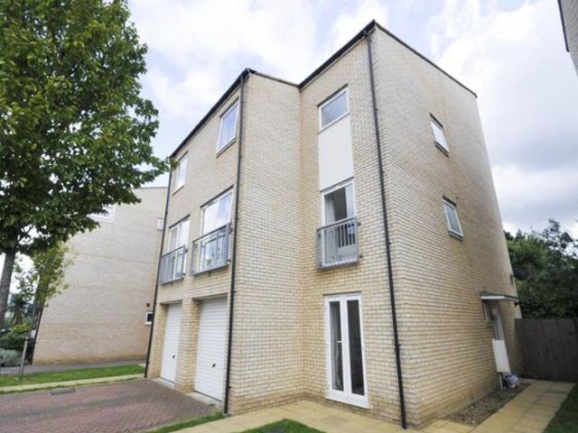 7 bedroom house for sale