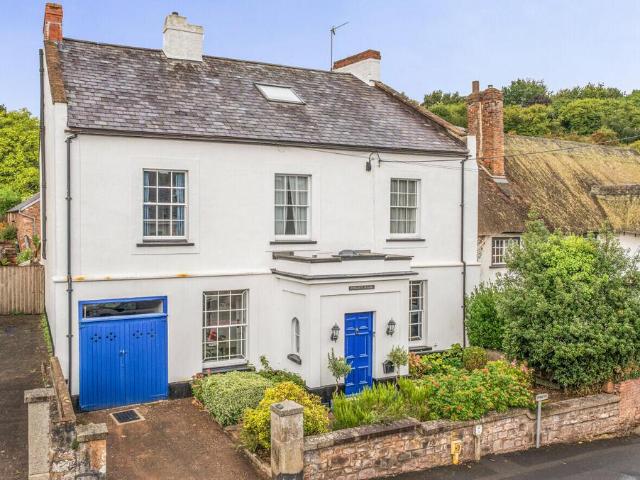 6 bedroom house for sale