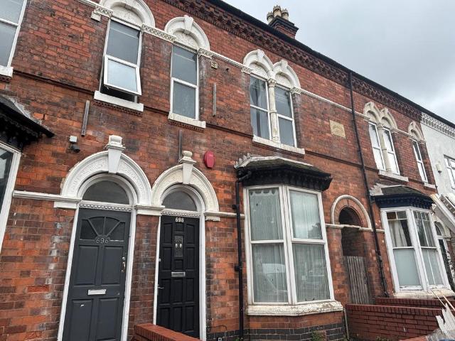 6 bedroom house for sale