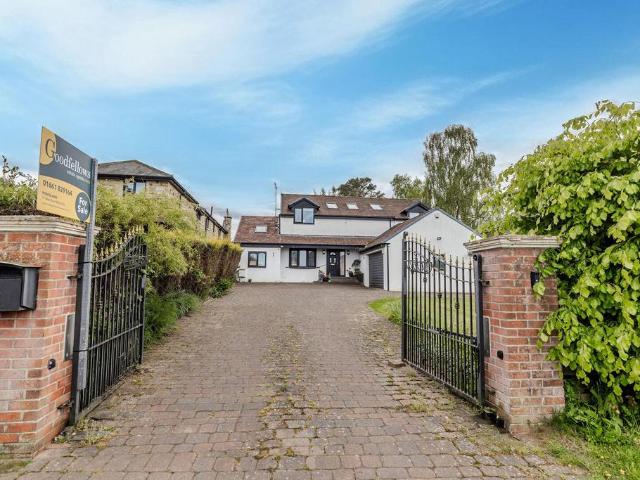 6 bedroom house for sale