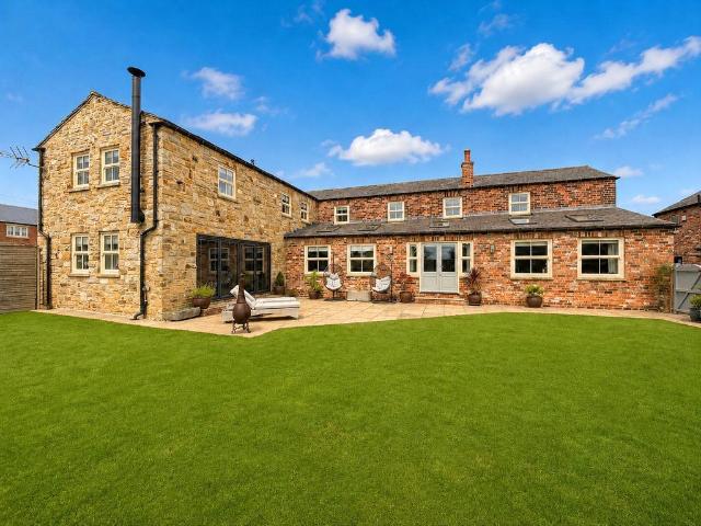 6 bedroom house for sale