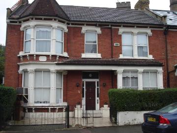 6 bedroom house for sale