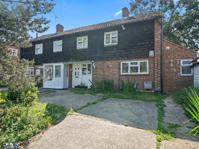 6 bedroom house for sale