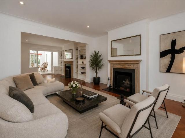 6 bedroom house for sale