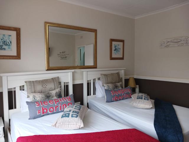 6 Bedroom House For Sale in Carletonville Central