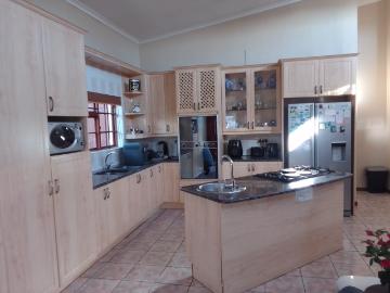 6 Bedroom House For Sale in Cravenby