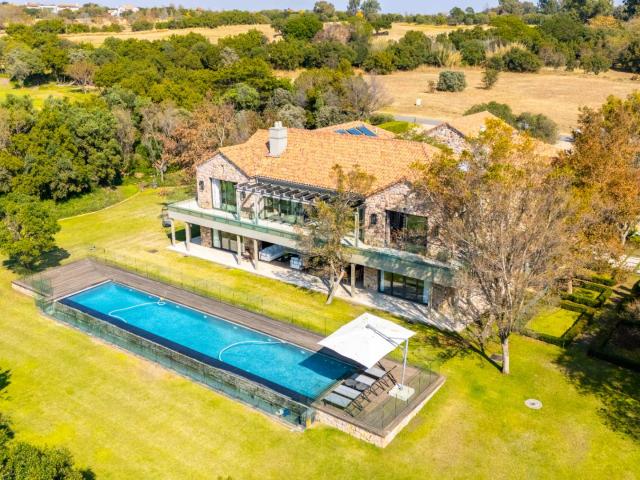 6 Bedroom House For Sale in Blair Atholl Golf Estate