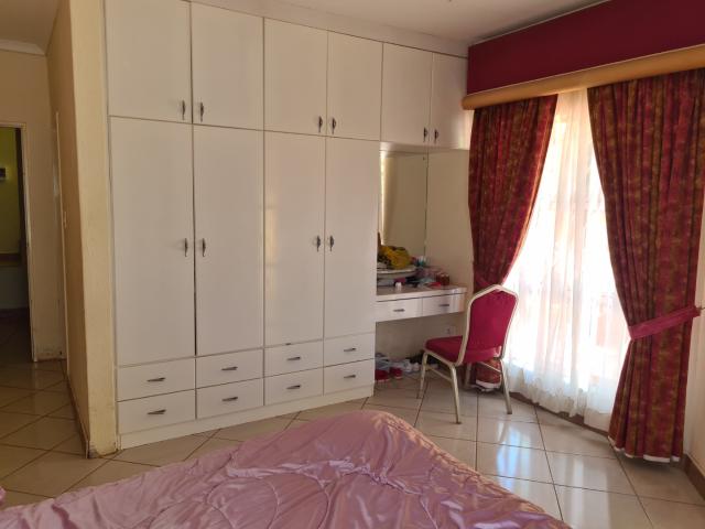 6 Bedroom House For Sale in Broadlands Estate