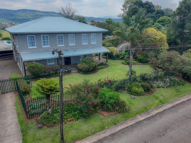 6 Bedroom House For Sale in Graskop
