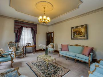 6 Bedroom House For Sale in Eldoraigne