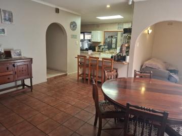6 Bedroom House For Sale in Fairy Glen