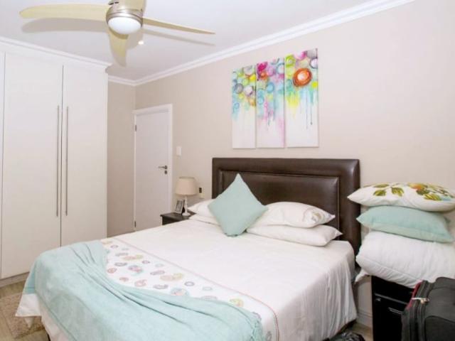 6 Bedroom House For Sale in Herrwood Park