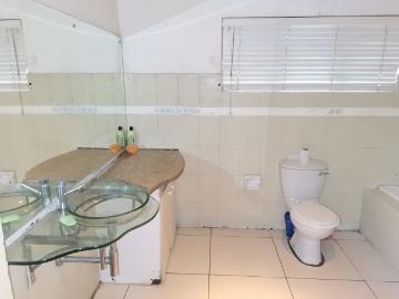 6 Bedroom House For Sale in Lotus River