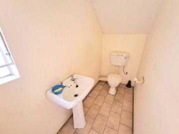 6 Bedroom House For Sale in La Rochelle