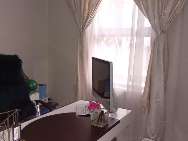 6 Bedroom House For Sale in Liefde En Vrede