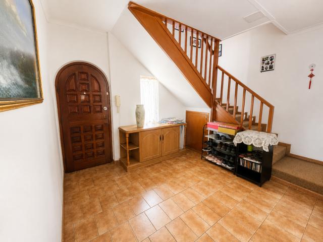 6 Bedroom House For Sale in Montgomery Park
