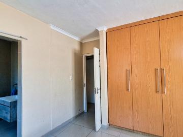 6 Bedroom House For Sale in Moseley Park