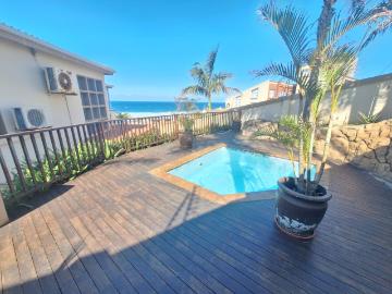 6 Bedroom House For Sale in Manaba Beach