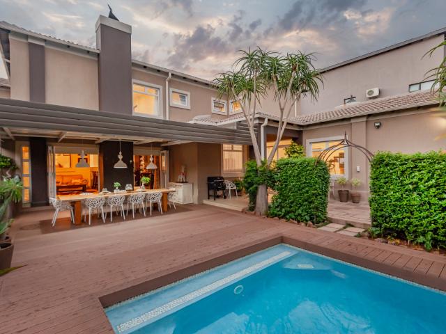 6 Bedroom House For Sale in Meyersdal