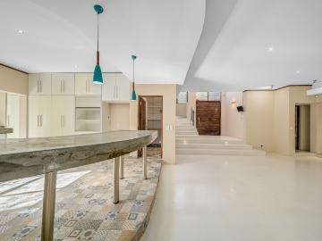 6 Bedroom House For Sale in North Riding AH